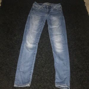 American Eagle light washed jeggings